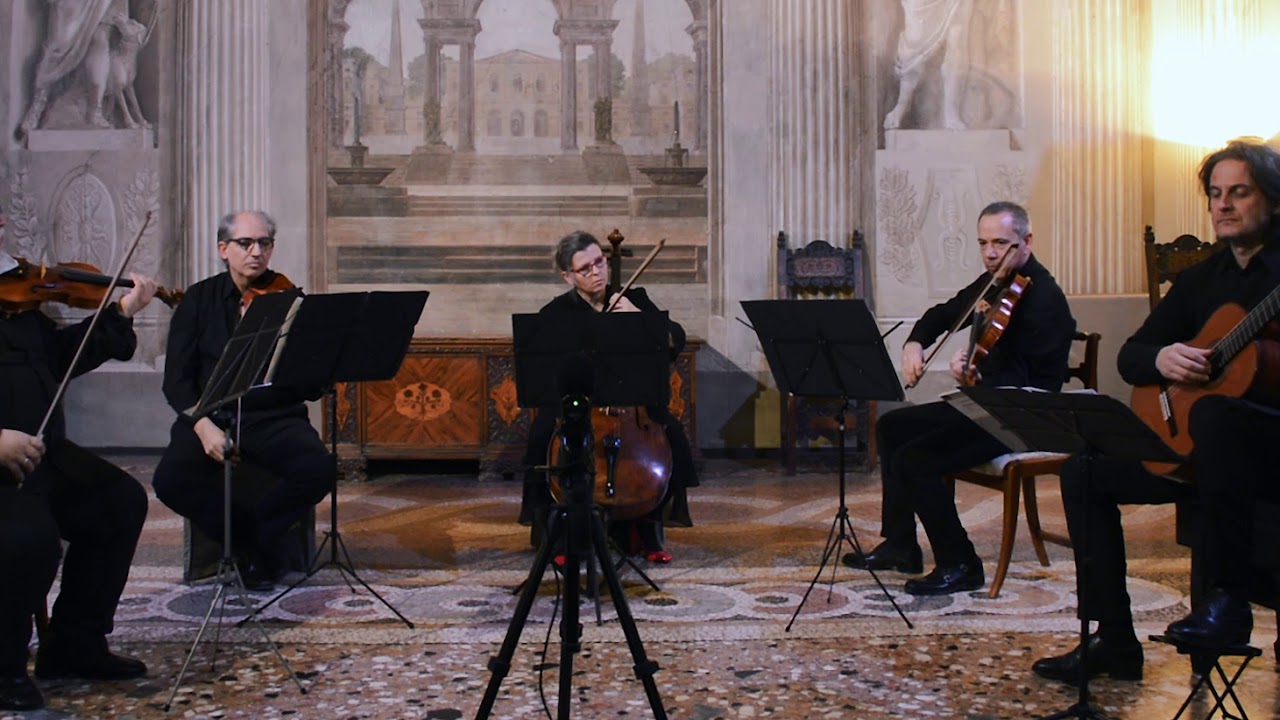Luciano Pompilio plays Luigi Boccherini Quintetto in re minore G 445