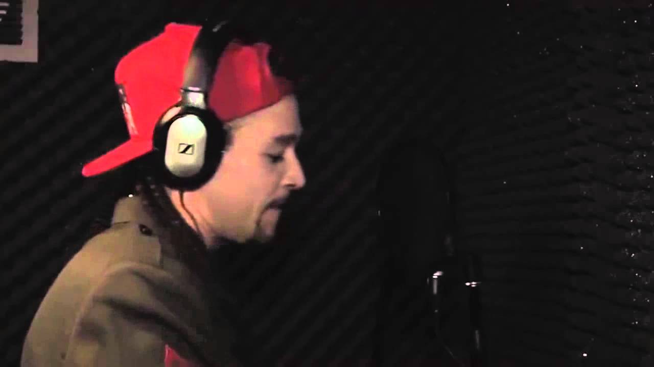 BIZZY BONE, Insane Freestyle, Must See (2015)