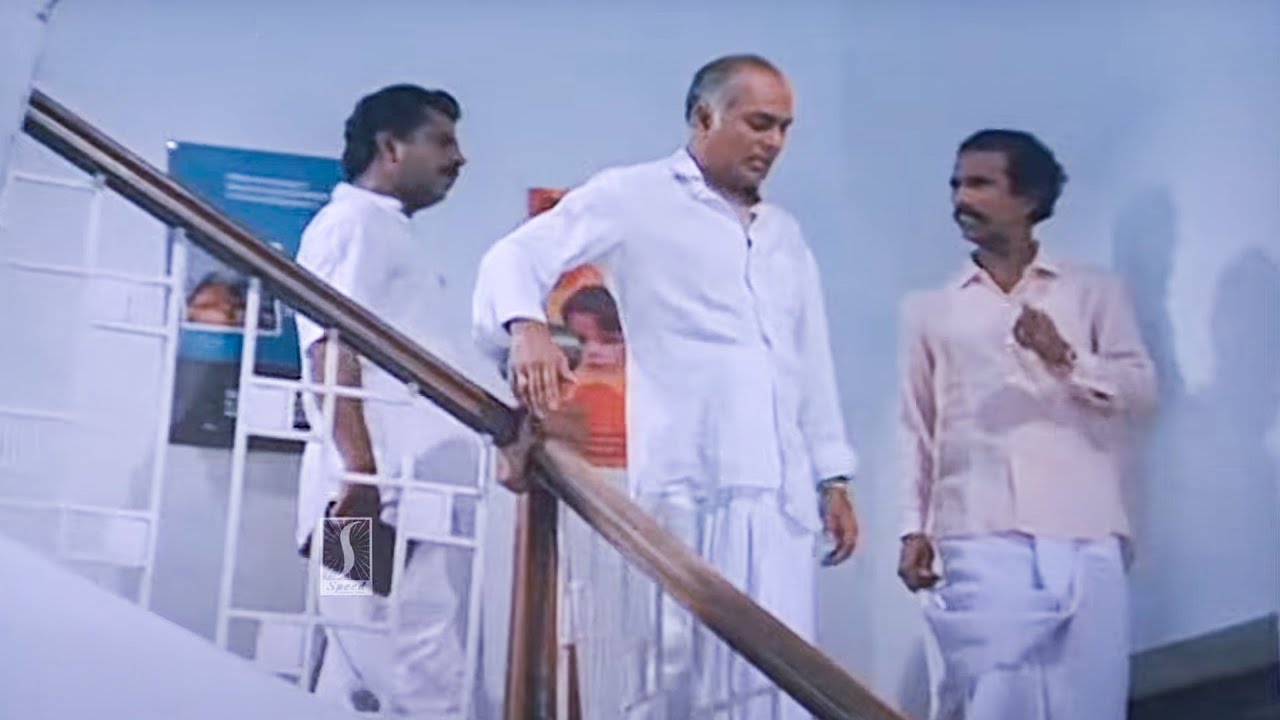 ഇത്രയും സെക്യൂരിറ്റിന്റെ ആവശ്യം എന്തിനാണ് അവർ അറിഞ്ഞുകാണുമോ തനിക്കു ഭ്രാന്താടോ അവർ എങ്ങിനെ അറിയാൻ 06