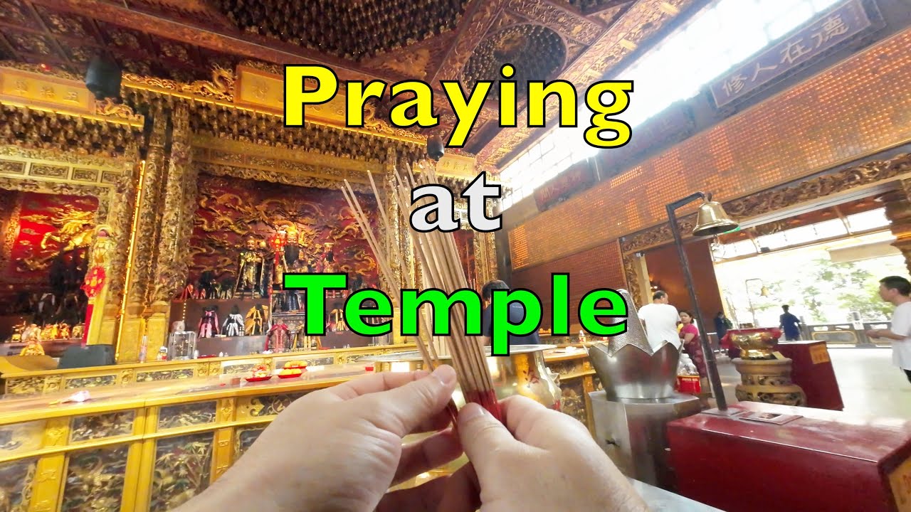 洛陽大伯公宫拜拜 | Loyang Tua Pek Kong Temple praying 4K #singapore #temple