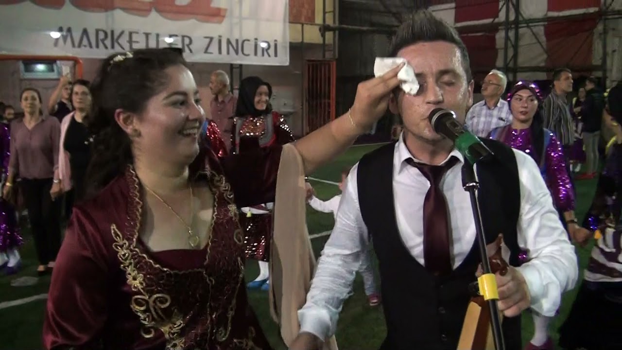 TRABZONLU DAMAT  KEMENÇE  ÇALARASA GELİNDE OYNAR   SÜPEERR    DÜĞÜN ÜNAL HANEDAN'IN DÜĞÜNÜ