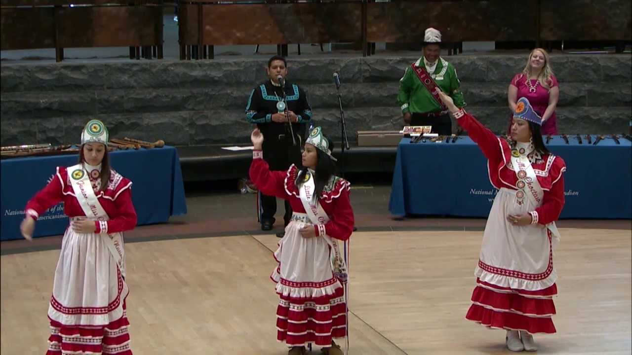 Choctaw Days 2013: The Lord's Prayer in Sign Language 1