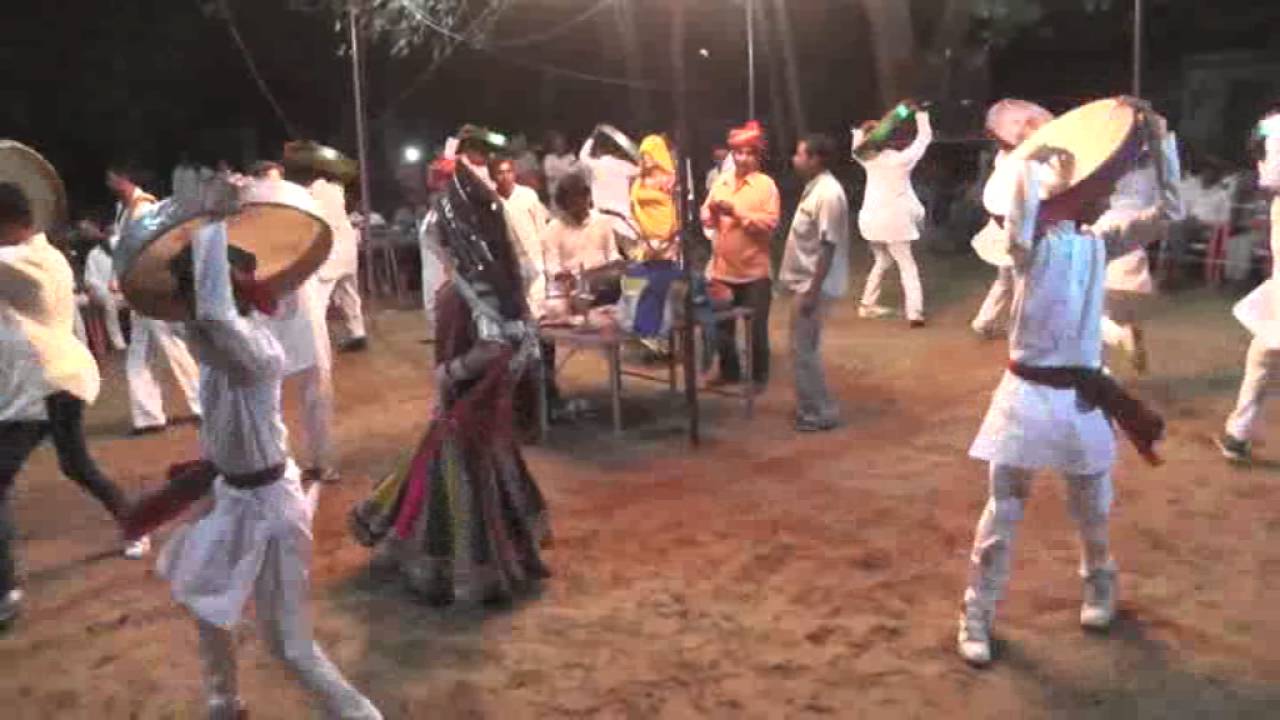 holi dhamal 2016 laxmangarh shree mangilal ji saini bansuri vadak and  saini dhap mandal part 3