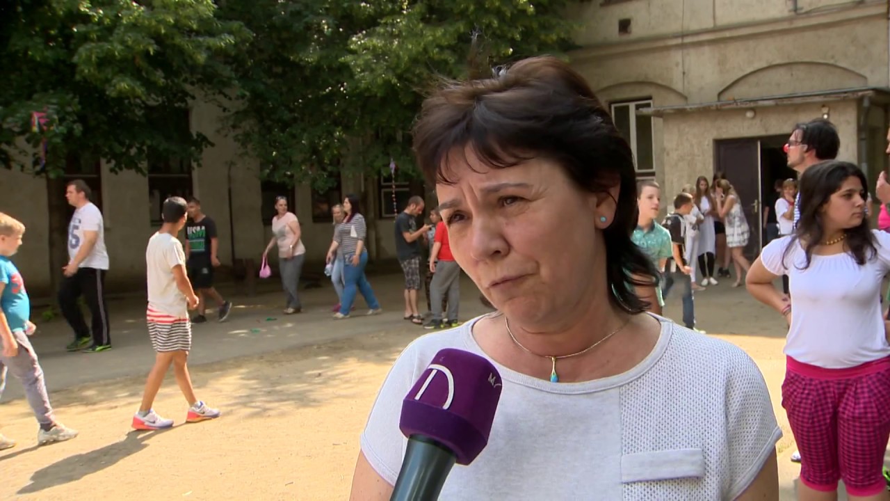Gyermeknap habpartival és sok édességgel