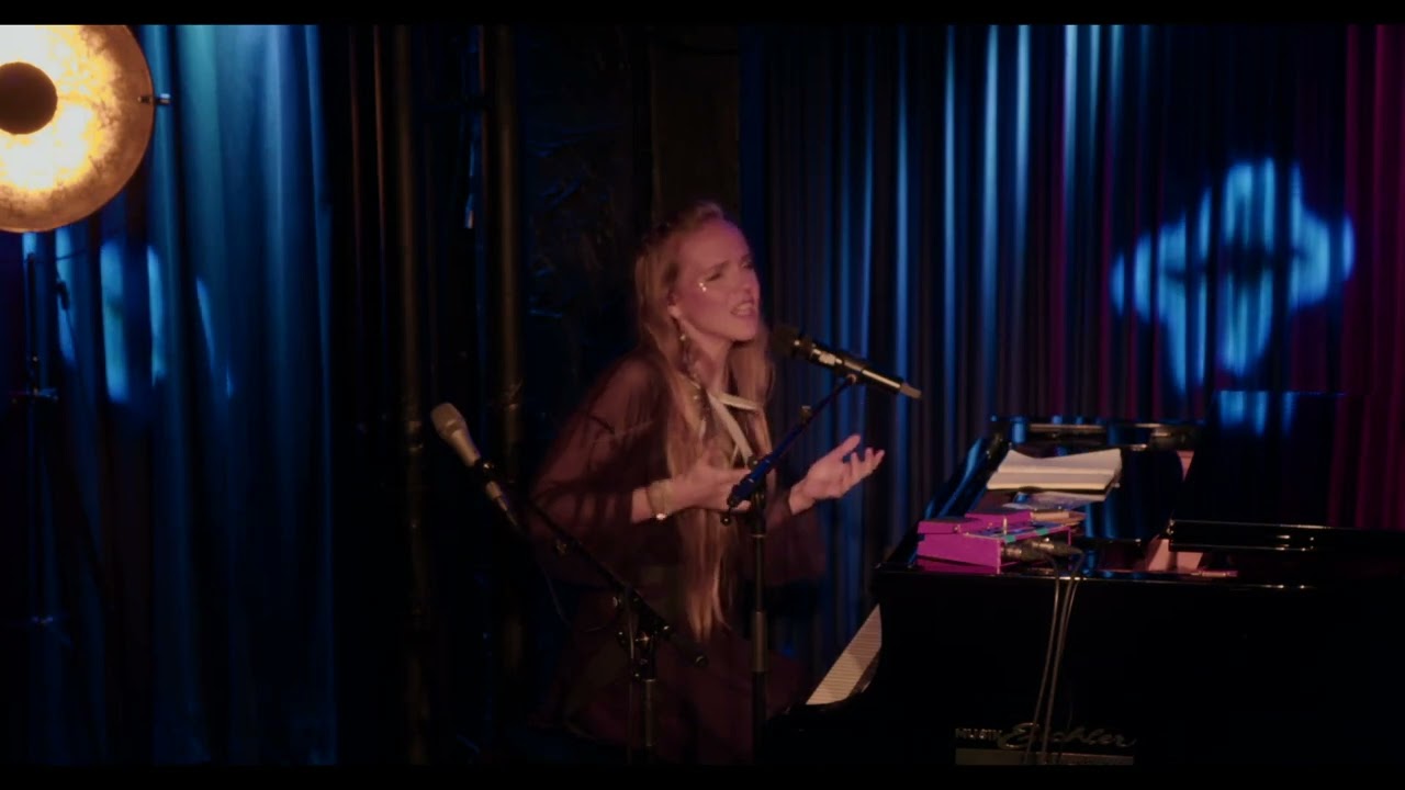 Kadri Voorand live im Theaterstübchen