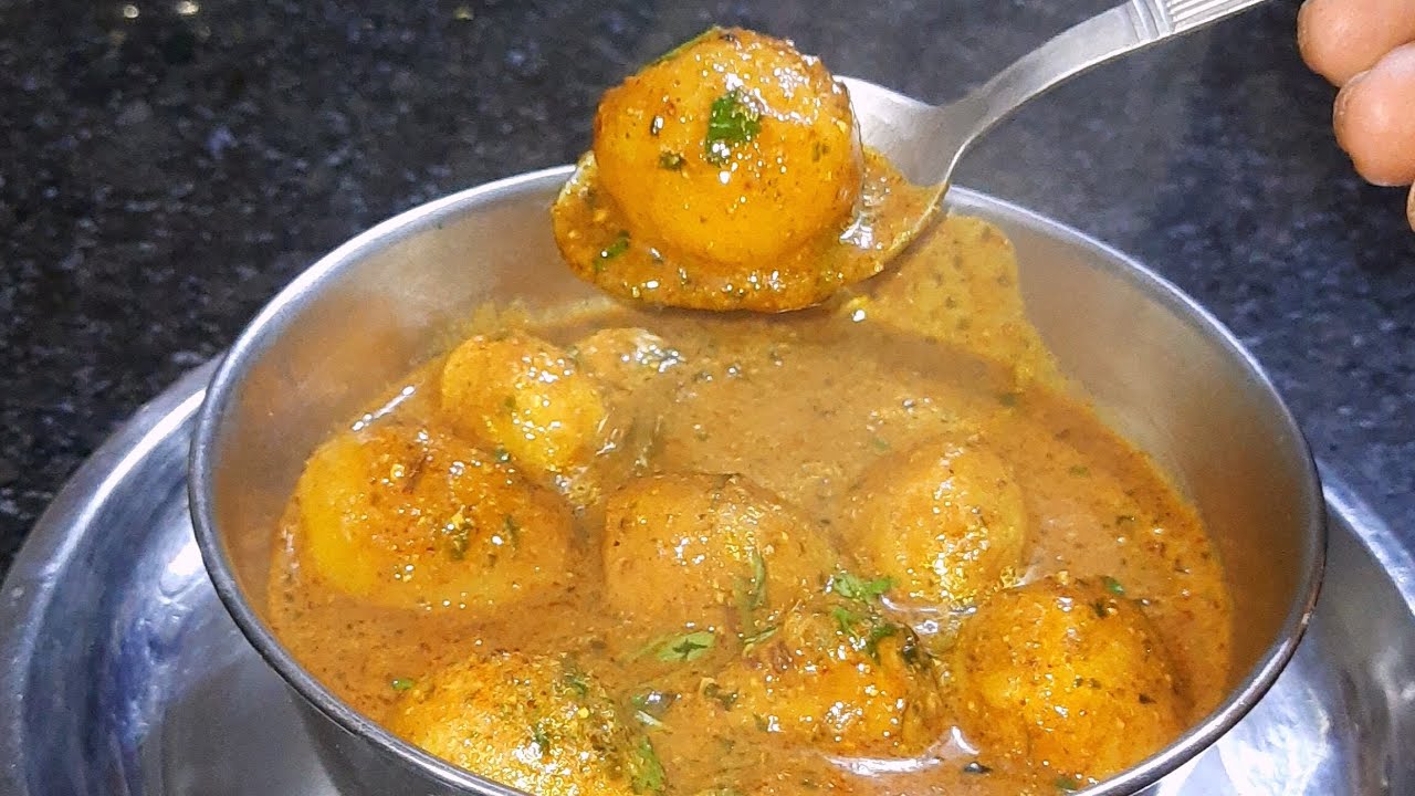एकदम आसान तरीके से बनाएं रेस्टोरेंट जैसा दम आलू | Dum Aloo Recipe | 