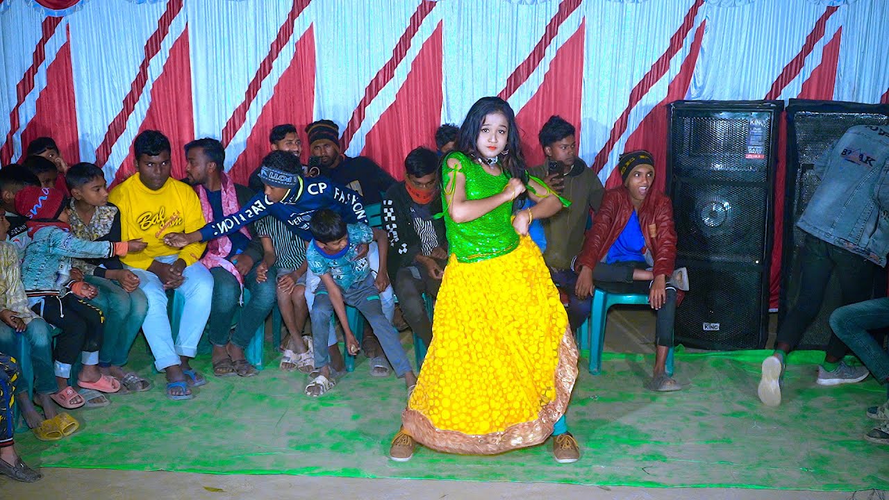 বিয়ে বাড়ির উরাধুরা নাচ | Dj Bajao Re | Rajasthani DJ Song | New Wedding Dance Performance - Juthi