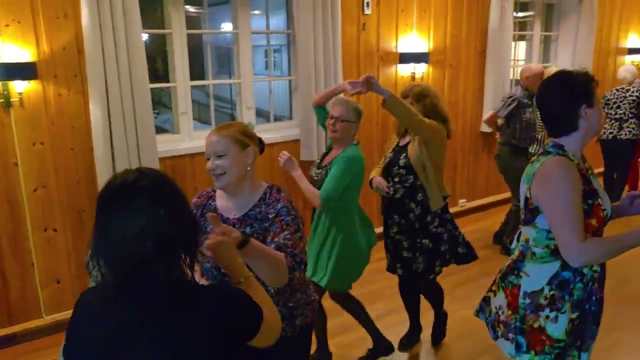 Baby Blue med Alan Johansen på Høyvang Glade Dansevenner 02.3.24 Dansnytt Jan Tore Eriksen