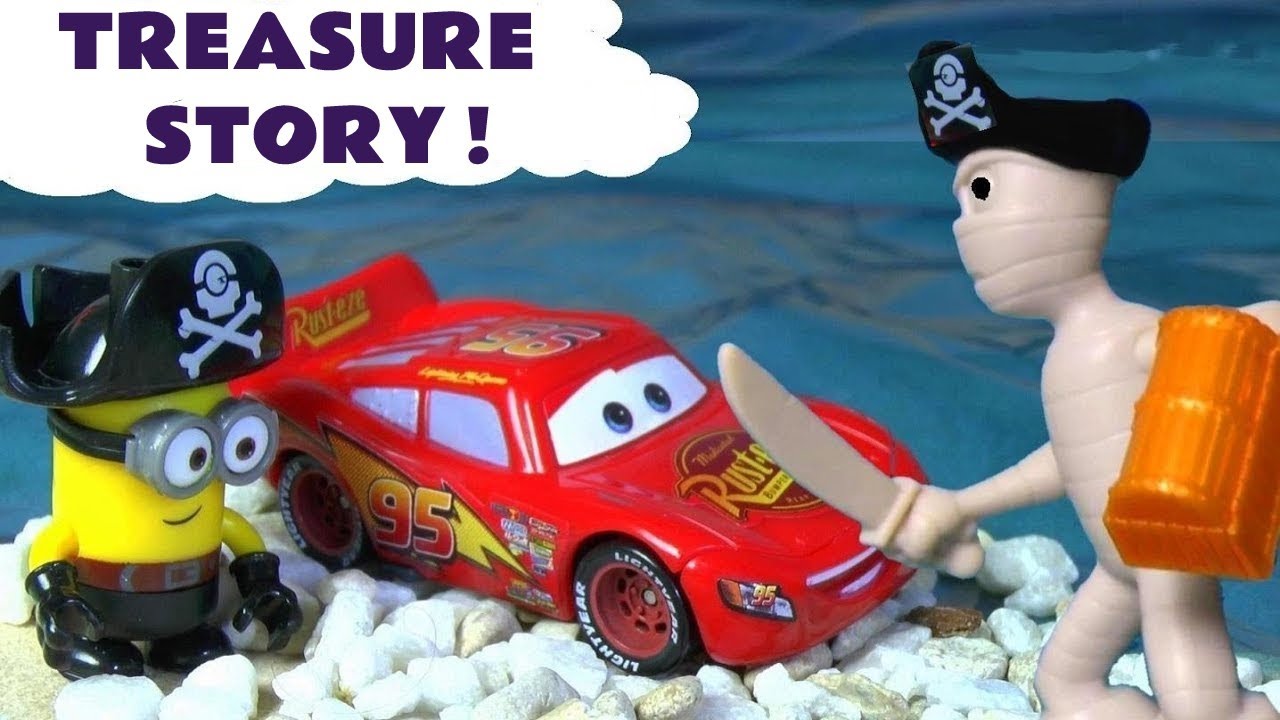 Disney cars McQueen помогает миньонам, когда плохая мумия-пират крадет сокровища Джонни Джонни
