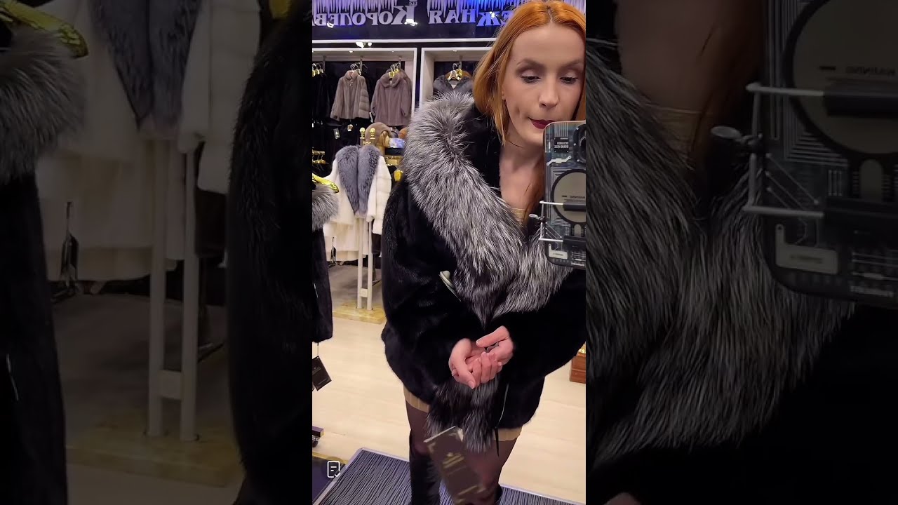 РЫЖЕНЬКАЯ ДЕВОЧКА В МИНИ ПЛАТЬЕ И ЧЁРНЫХ КОЛГОТКАХ / МЕРЯЕТ ШУБКИ #2026 #legs #колготки #nylon 