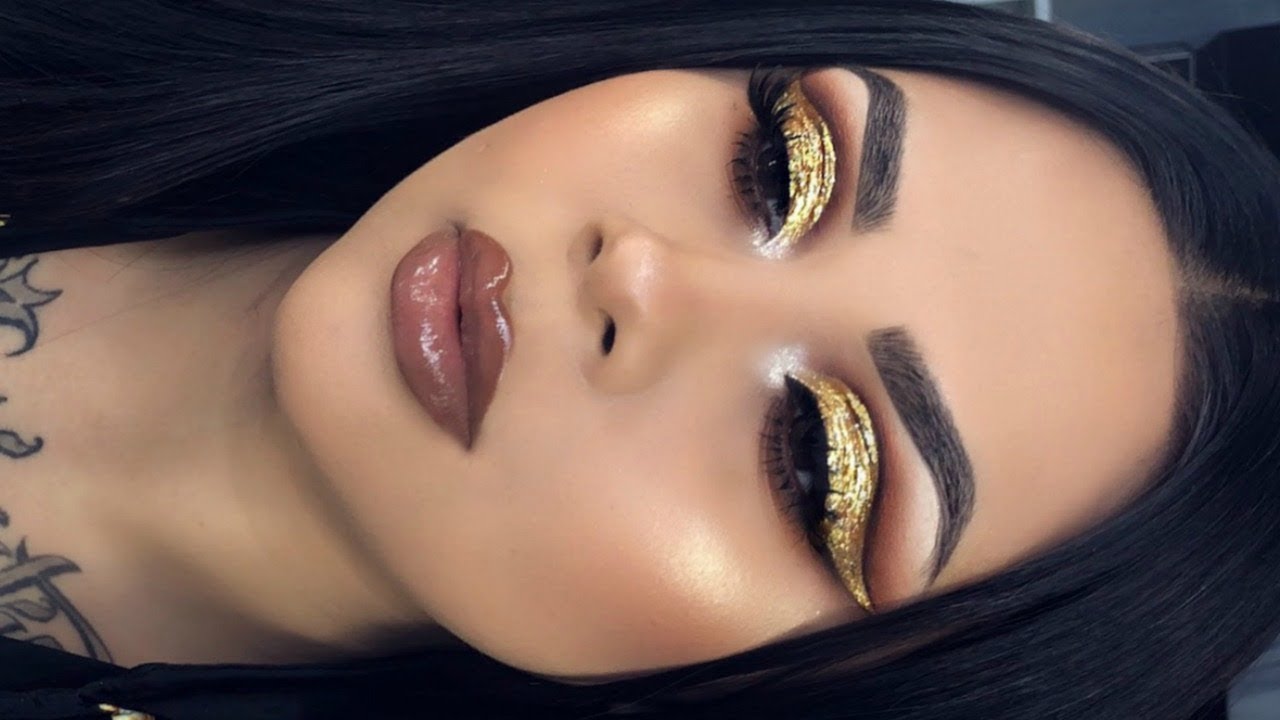 Gold Glitter Cut Crease | Makeup By Giselle