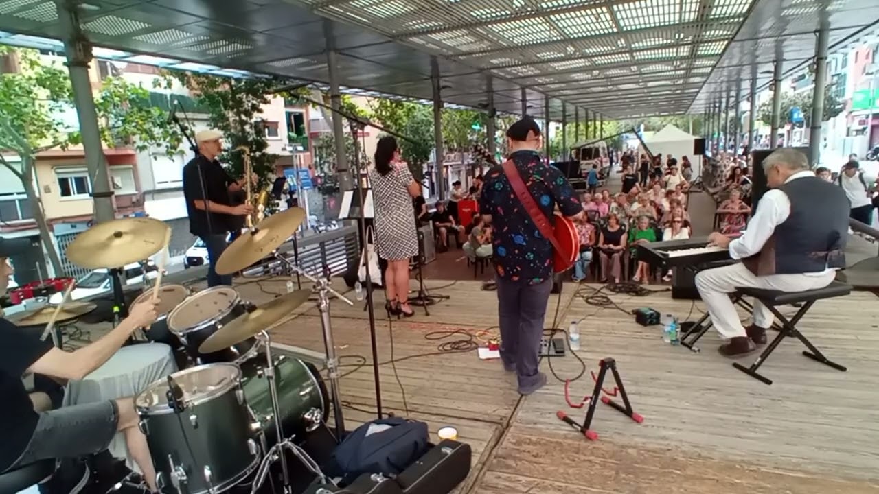  Barcelona Blues Station,  Everlasting love.
