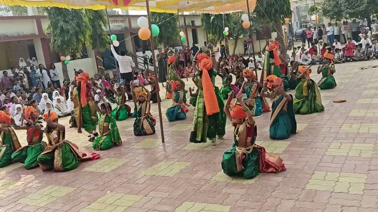 बेटी हिंदुस्थान की लेझीम डान्स 🙂