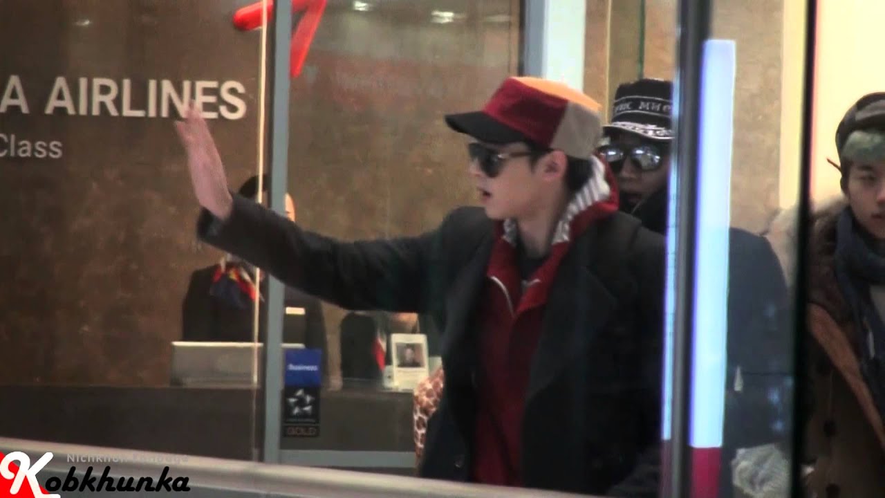 [KOBKHUNKA.COM] 121214 Nichkhun(닉쿤) : Incheon Airport (@Udie624)