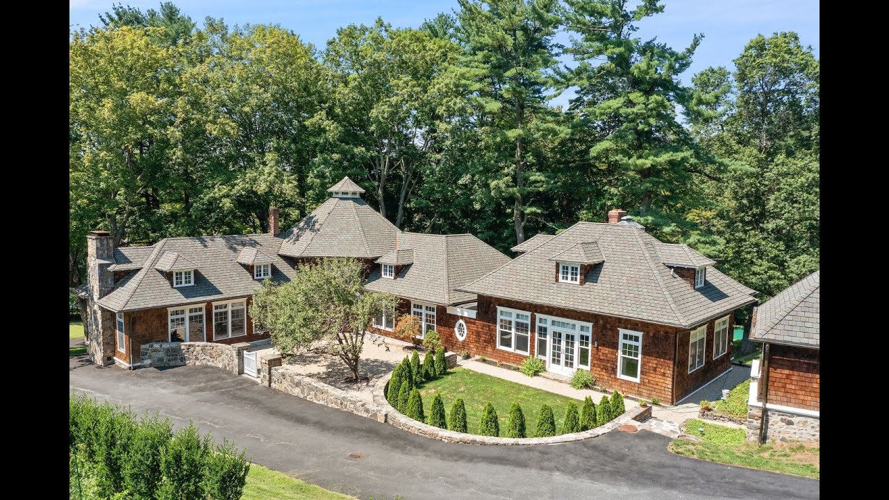 224 CHESTNUT RIDGE ROAD BEDFORD CORNERS, NY 10549