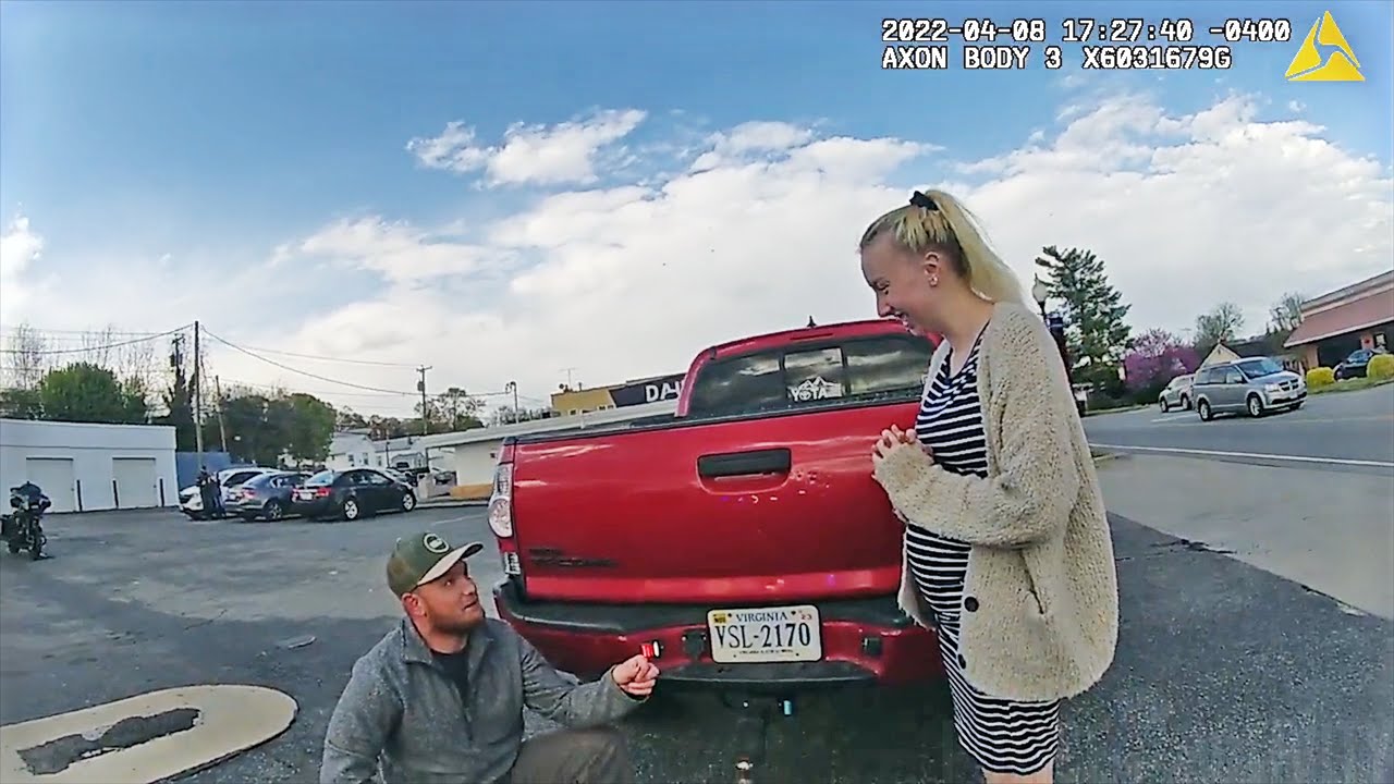 Altavista Police Chief Assists in Traffic Stop Marriage Proposal