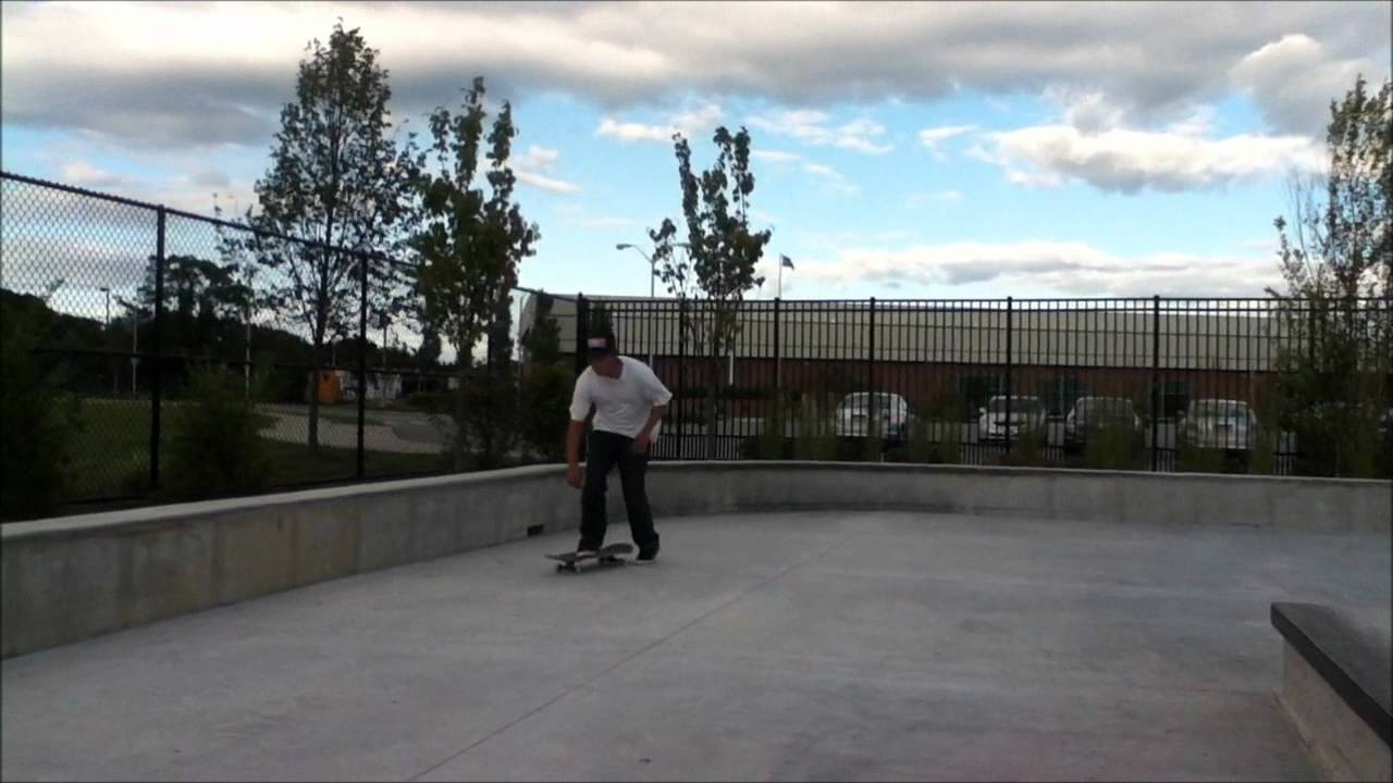 Sergio Marmol skating Bethpage