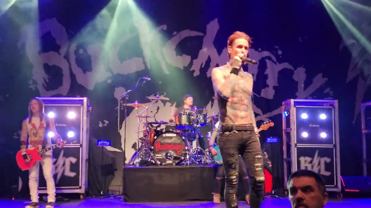 Buckcherry - Sorry (Live Winnipeg)