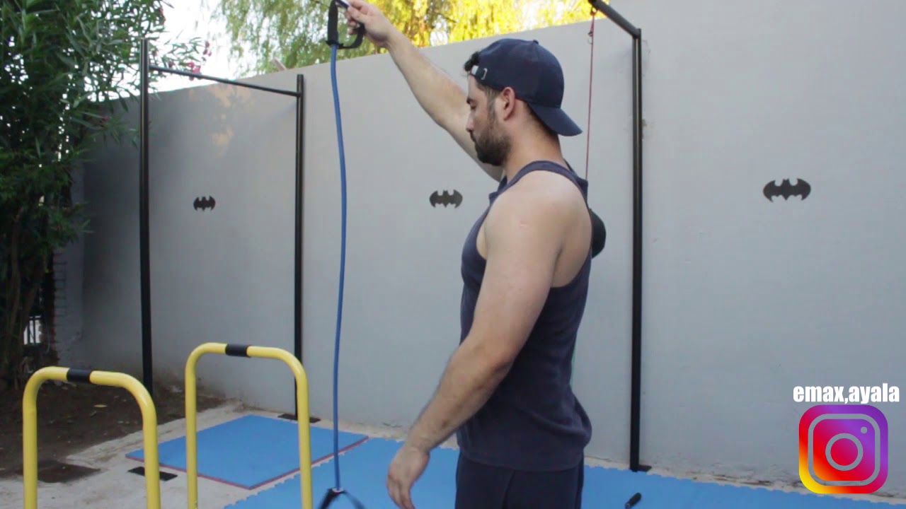 COMO PELEAR COMO BRUCE LEE