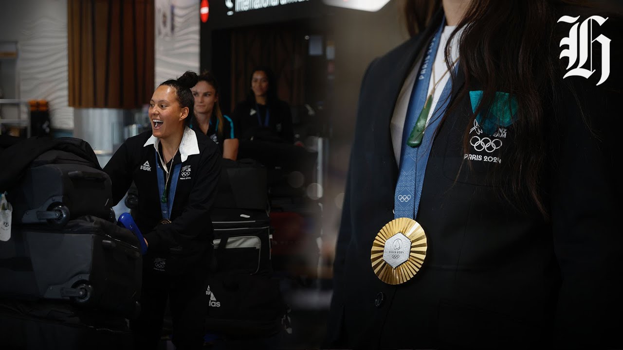 Black Ferns Sevens arrive home| NZ Herald
