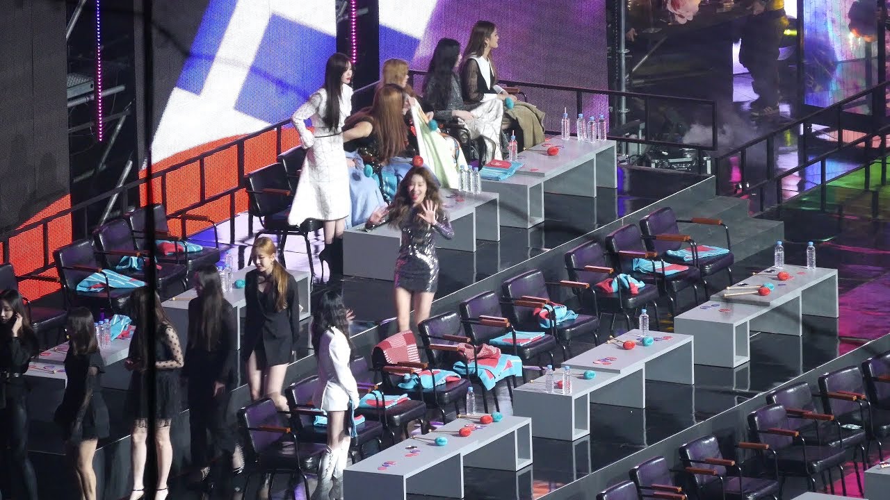 청하 ChungHa, (여자)아이들 (G)I-DLE (ft.모모랜드 MOMOLAND) : 리액션 reaction : 트와이스 TWICE 'Heart Shaker' 190105