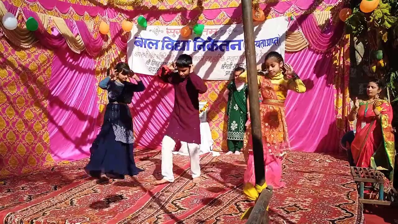 Garhwali Song II Beautiful Performance II Republic Day Dance II Bal Vidya Niketan School