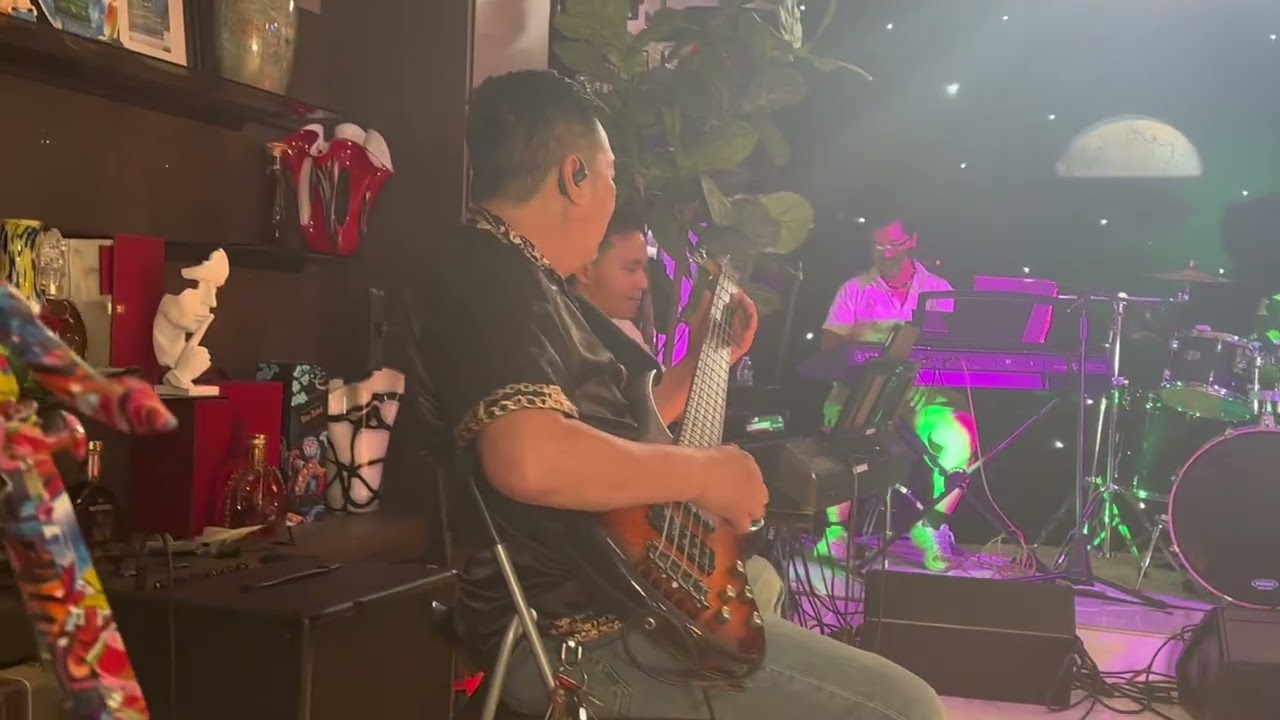 Họp mặt các Ca nhạc sĩ SD - OC & dịp tưởng niệm tay Bass Dũng cao