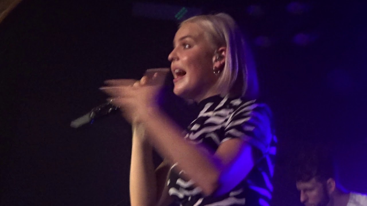 Anne-Marie (@AnneMarie)-Can I Get Your Number @OmearaLondon, 19th Feb 2019