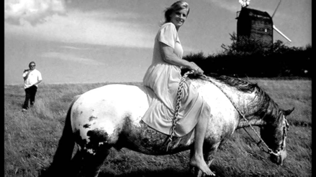 Linda McCartney - Wild Horses