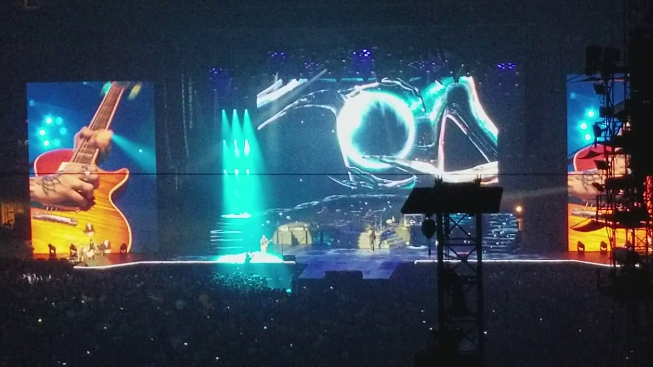 Guns N' Roses - Knockin on Heaven's Door [Live in St. Louis 7.27.2017]