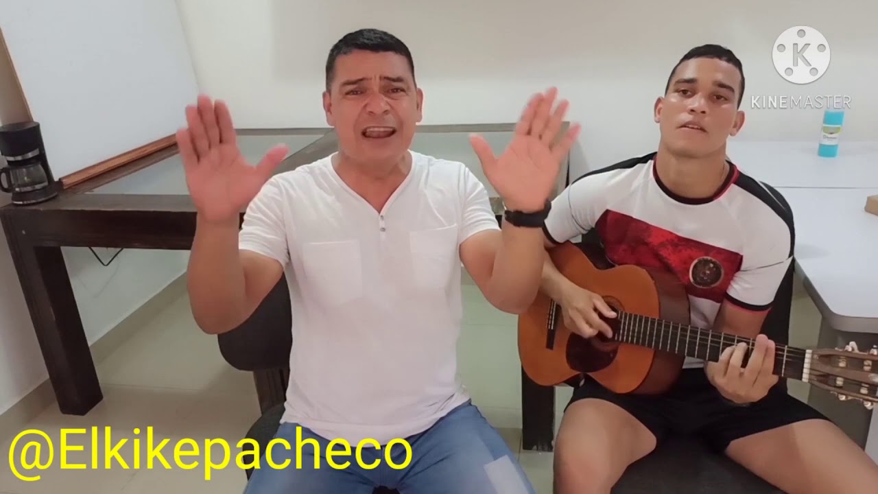 amor sin frontera  , canta   Kike Pacheco ,