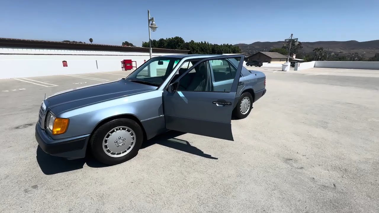 1990 Mercedes Benz 300E, just 52K Mil in Pristine Condition, First Walk Around
