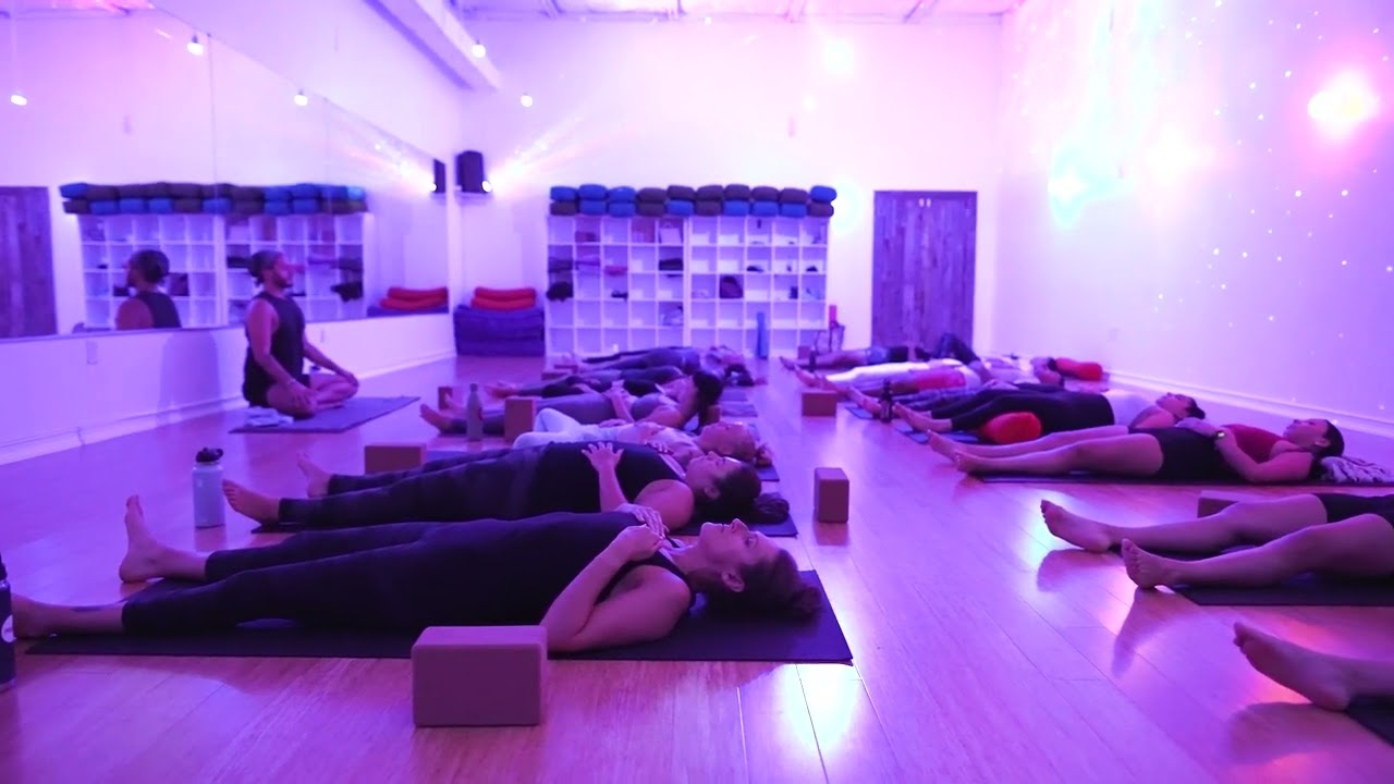 Tour the Lizard Yoga Studio: Austin&rsquo;s New Biohacking Wellness Spa