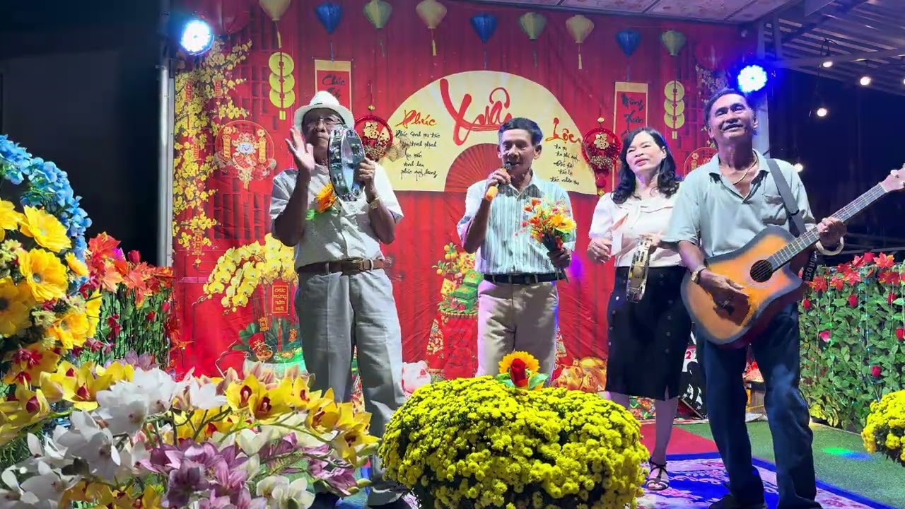 Đêm giao thừa nghe khúc dân ca & chú võ 