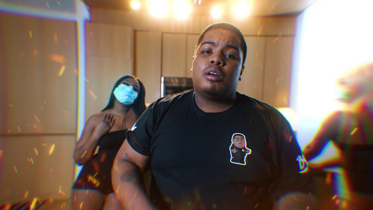 Smiley - 90210 (Official Video)
