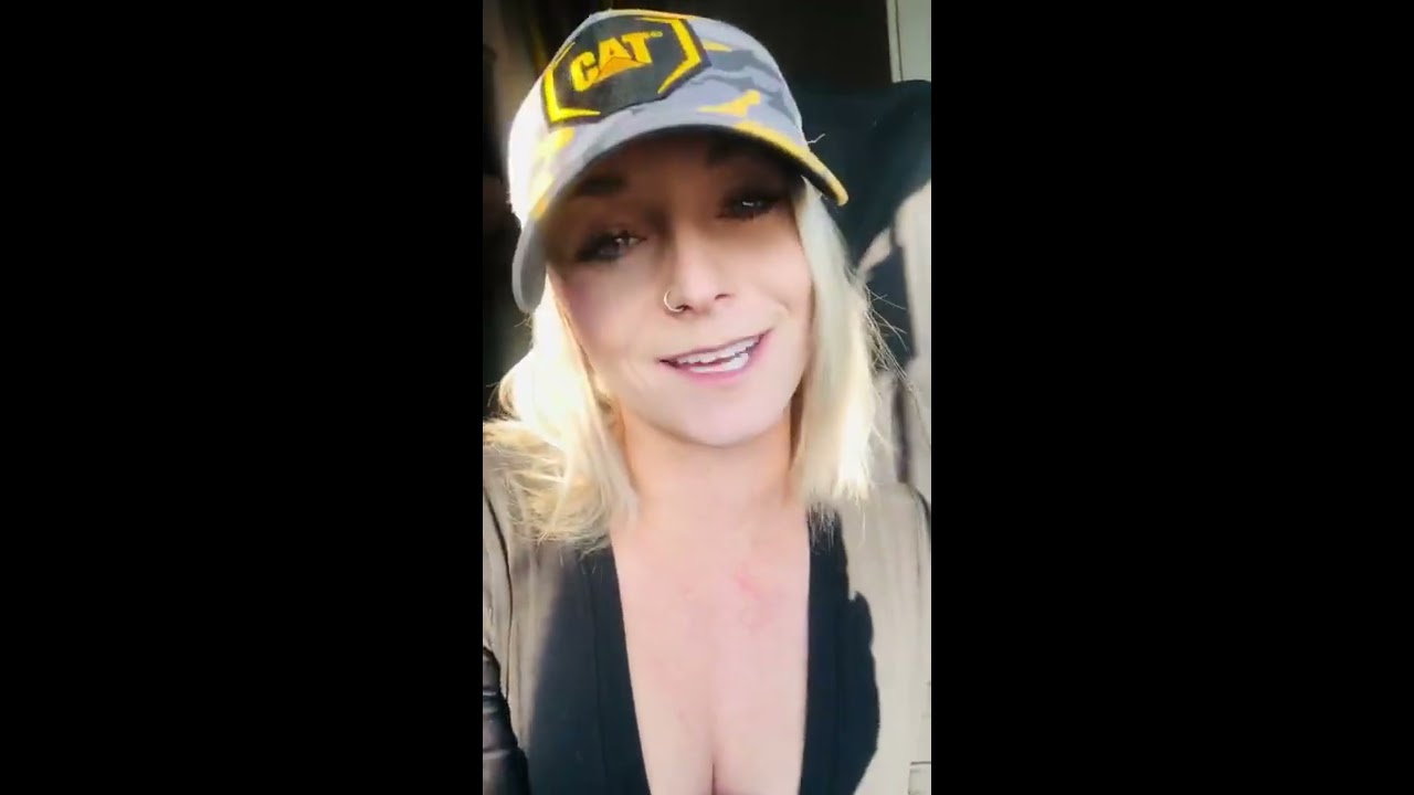 Steph Hammer Down Custance takes you on a tour of her truck