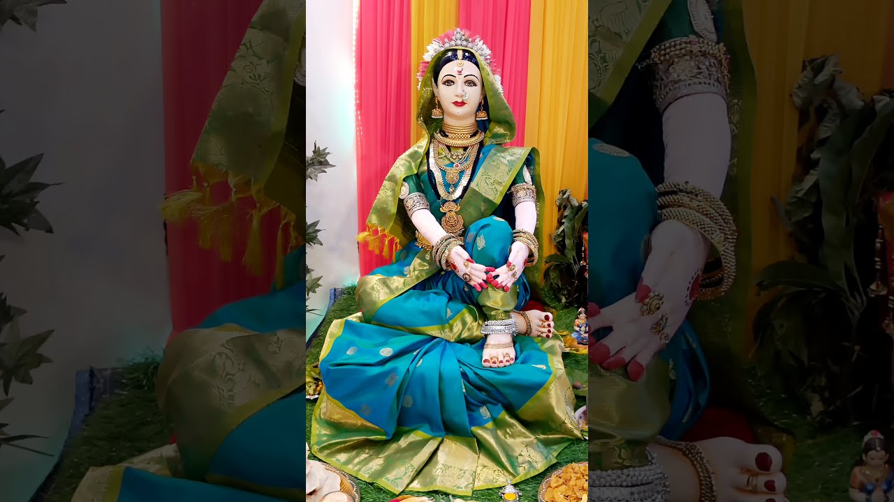 एका पायाची घडी घालून रुबाबदार बसलेल्या गौराईला साडी कशी नेसवावी#gauriganpati#gauripujan#gauri#saree