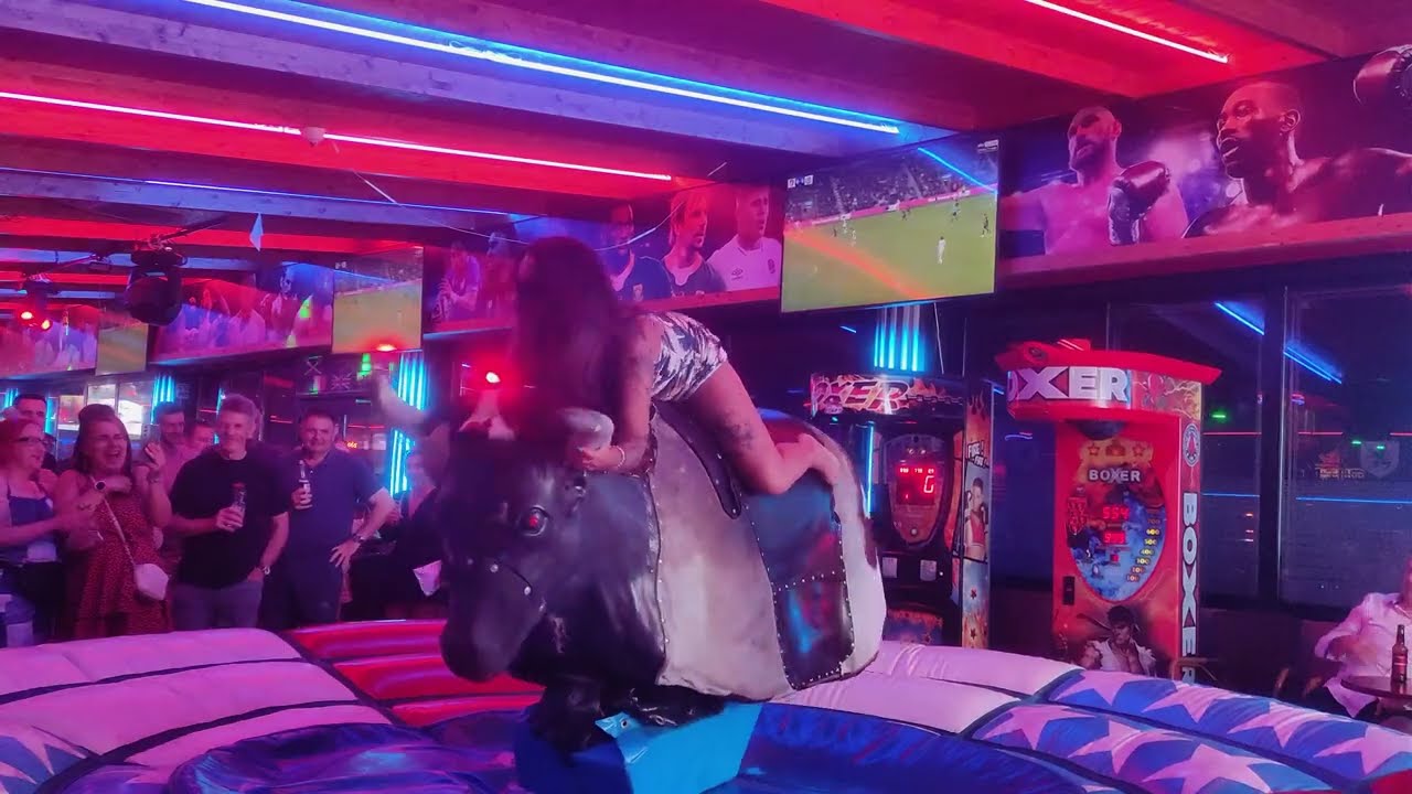 Girl vs Bull 😍 GIRLS TAKE ON THE BULL!  😲 Benidorm Bull Riding Challenge 2024 - OMG