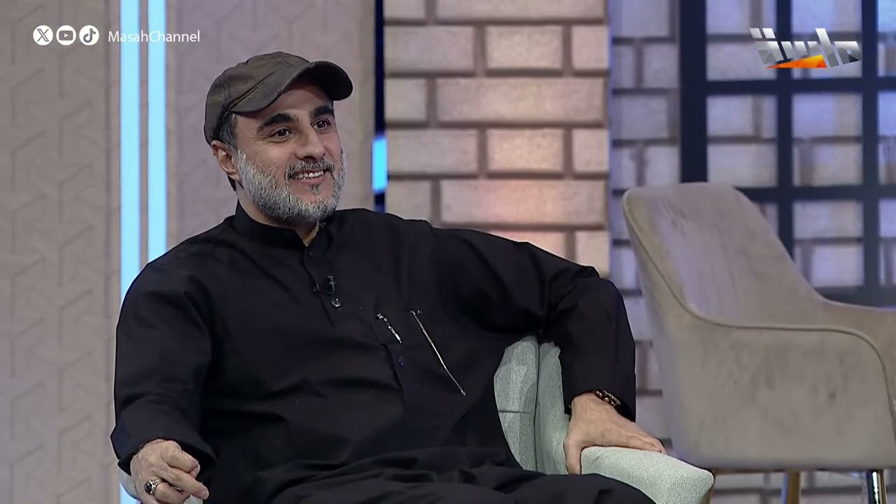 محمد الفهيد : كنت ماشي على طريق القصيم وفجأة تقلبت سيارة شاب قدامي وبعدما وقفت هذا اللي صار 😶💔