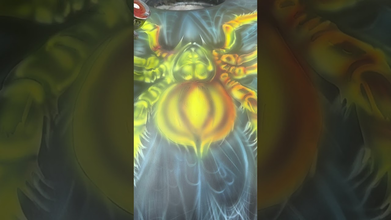Getting color on the spider #airbrushtutorial #airbrush #custompaintjobs #custompaintjob