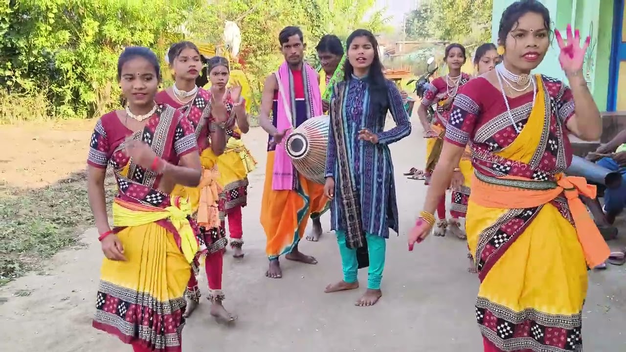 PHUL GAJARA MAKHI KARI SONG II MADHU PATEL @madhuofficial16  #dance #sambalpuri #viral #prahari 
