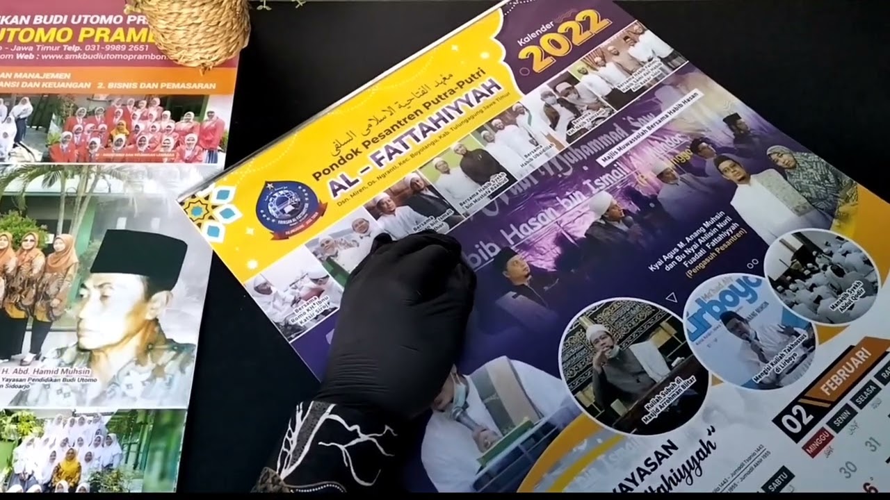 Cetak Kalender Dinding 2024 Keren Untuk Pondok Pesantren Anda, Pusat Kalender Keren dan Kece