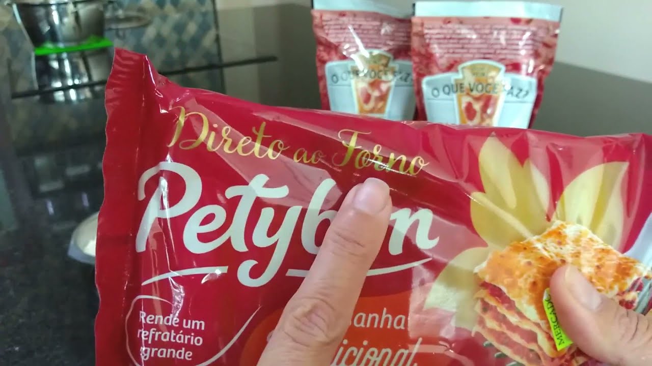 Lasanha com massa crua que vai direto pro forno