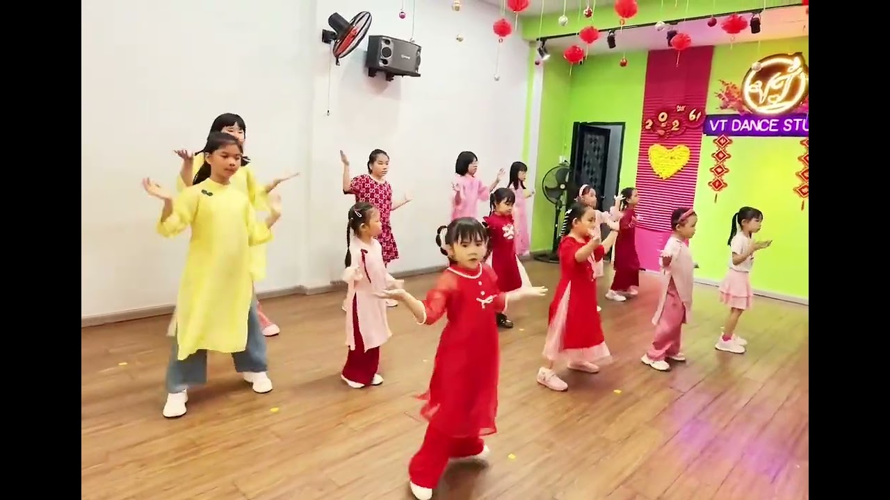 Ếch ngoài đáy giếng 