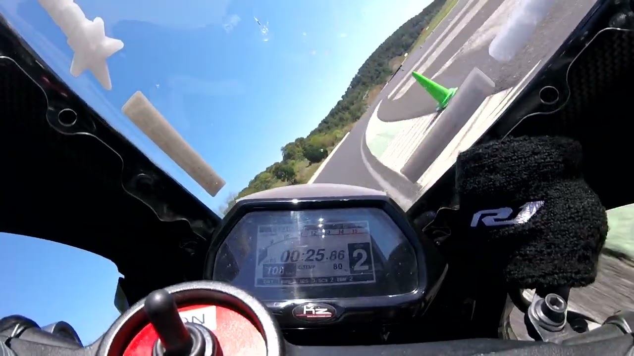 2 tours à Alès en 1'21