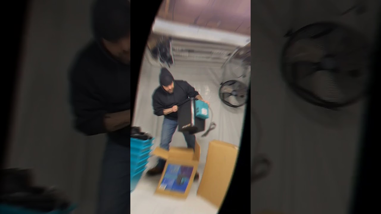 Aircube Hydroponic System from Growace.com. Full unboxing video available @HallsHomegrown