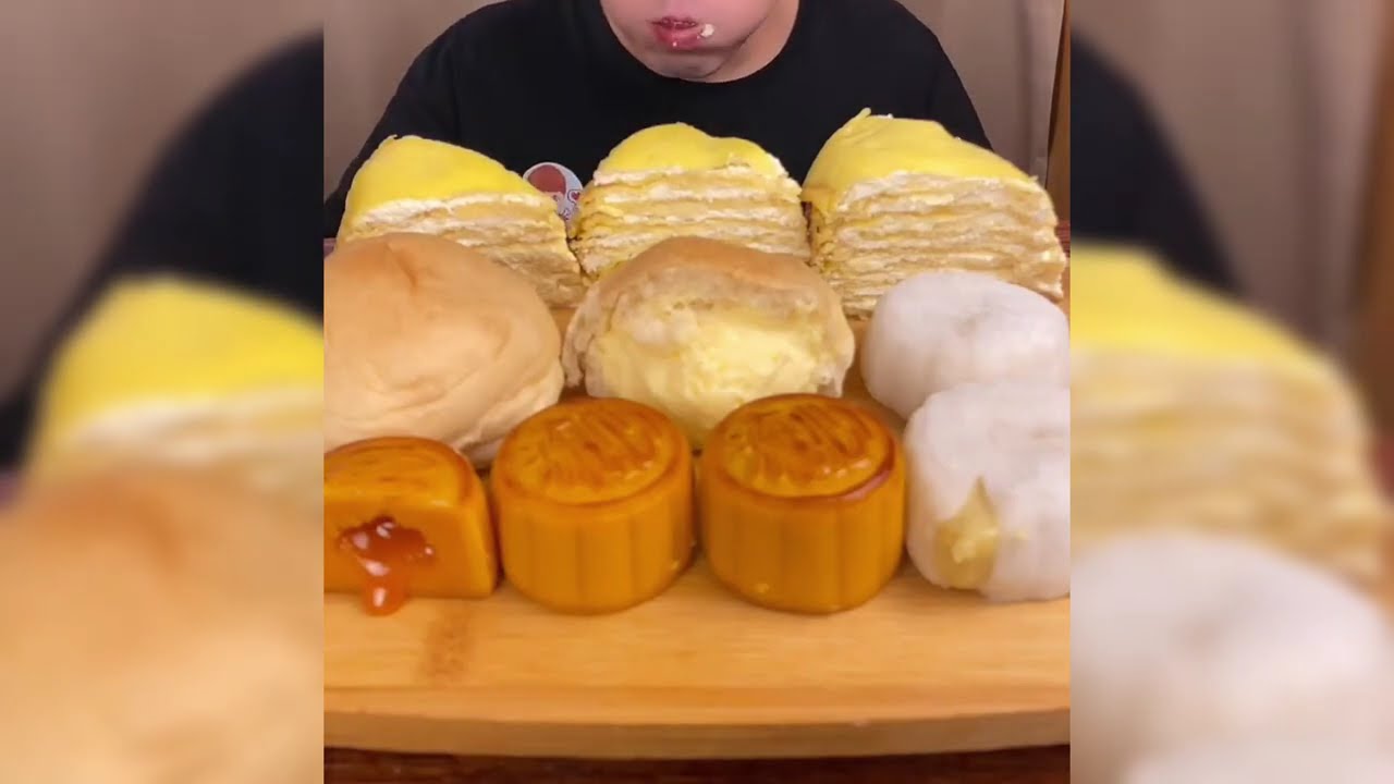MUKBANG ASMR |🥮Durian snow skin & custard mooncakes! durian mille-feuille & chocolate jars!