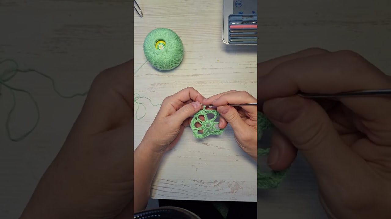 HOW TO KNIT. Crochet and Knitting