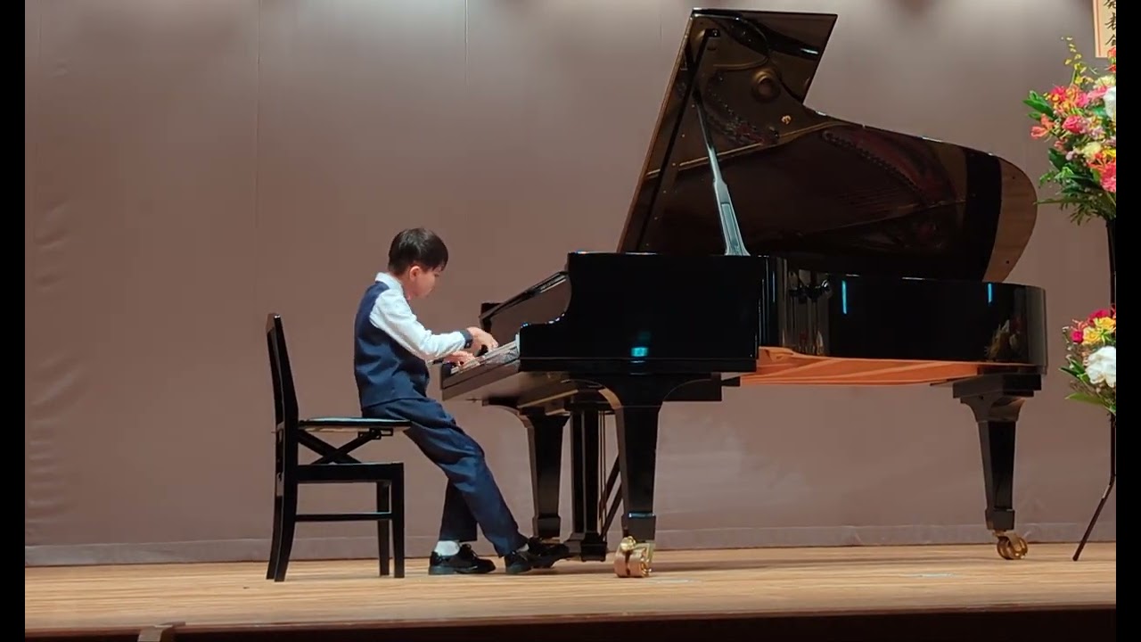 カノンロック　ピアノ発表会（８歳）Canon Rock piano arranged by Takushi koyama (8yo)