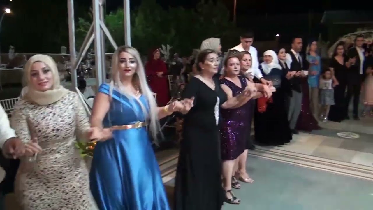 PARMAKKAPI DÜĞÜNLERİNDEN KARELER-79